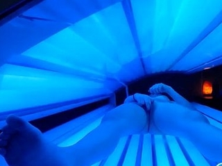 teen latina gets caught scraping say no to clit while using a tanning bed