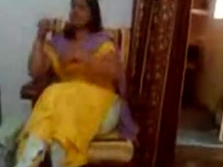 indian punjabi aunty showing gut to young lover