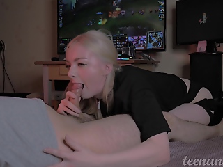 Teenanna - Hard Fucked In The Mouth Gamergirl